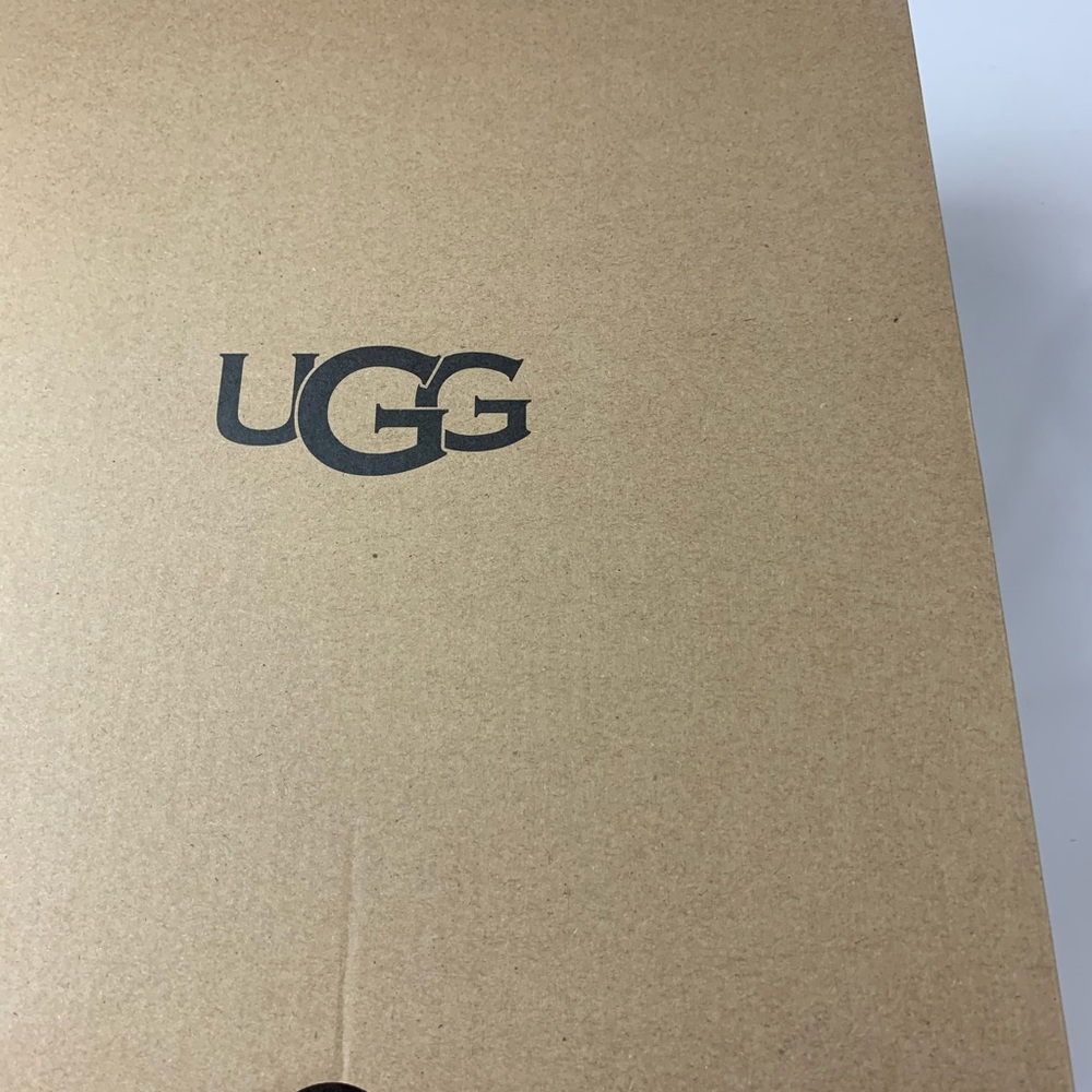 UGG BAILEY FASHION BUCKLE CLASSIC SHORTS B… - Picture 8 of 8